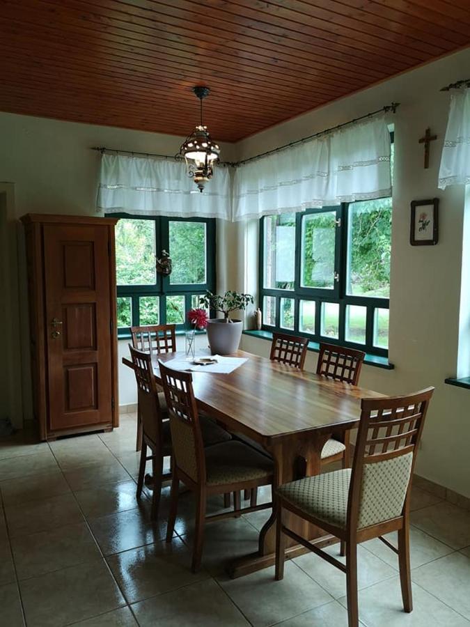 Villa Nyugalomsziget Kotcse Esterno foto