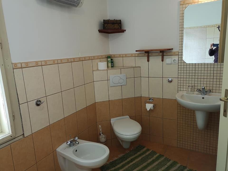 Villa Nyugalomsziget Kotcse Esterno foto