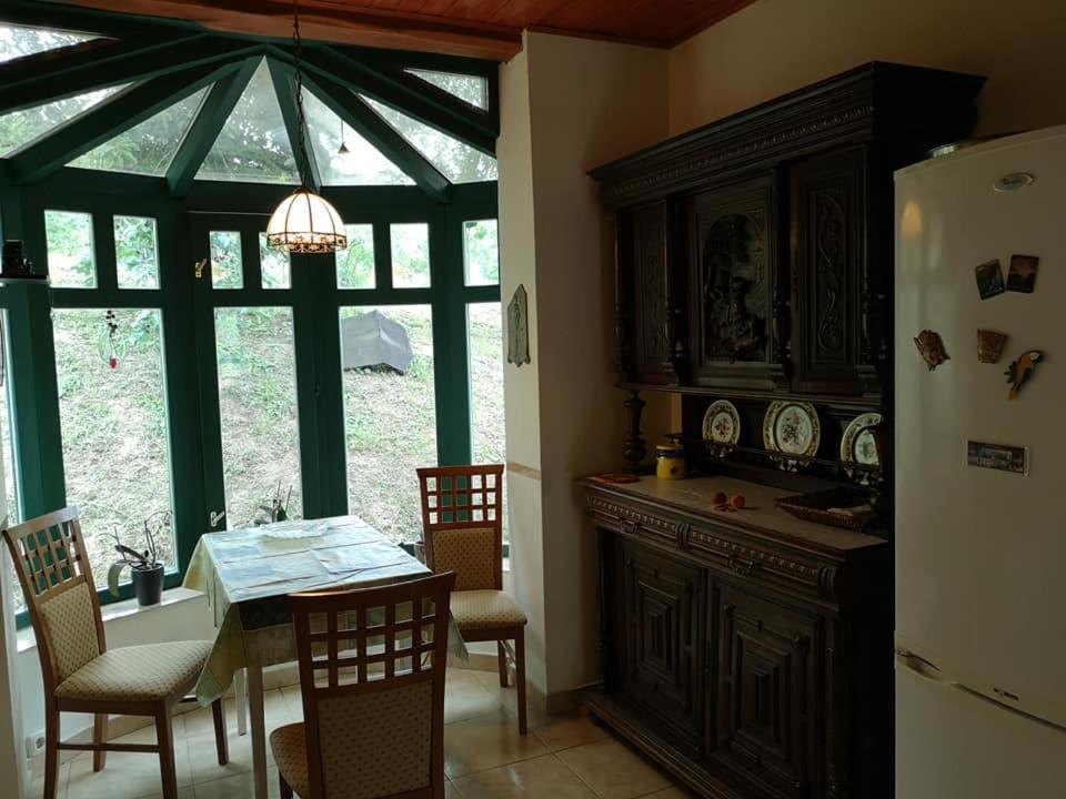 Villa Nyugalomsziget Kotcse Esterno foto